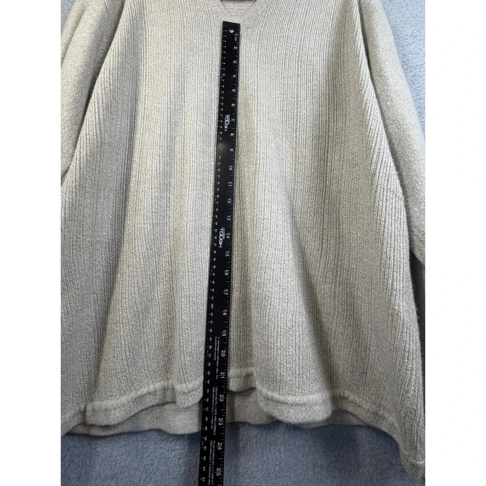 Axist Sweater Mens XL Beige V Neck Pullover Knit Acrylic Long Sleeve Casual